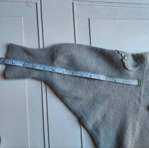 C.prer-a-porte Paris Sweater Size 8 - Picture 7 of 10